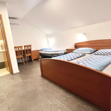 Stara Lipa Tasner Free Kitchen&Garage&Parking-Self Check In Hotel Maribor Room photo
