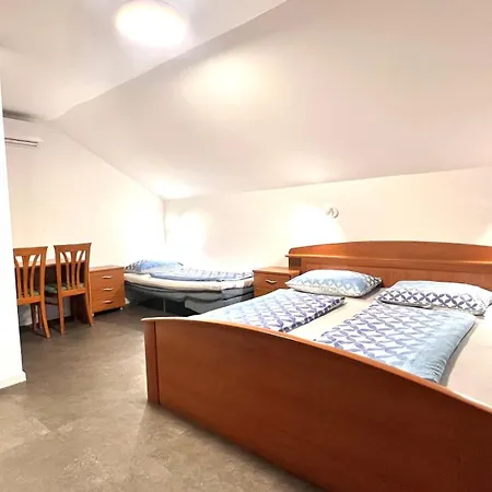 Stara Lipa Tasner Free Kitchen&Garage&Parking-Self Check In Hotel Maribor Room photo